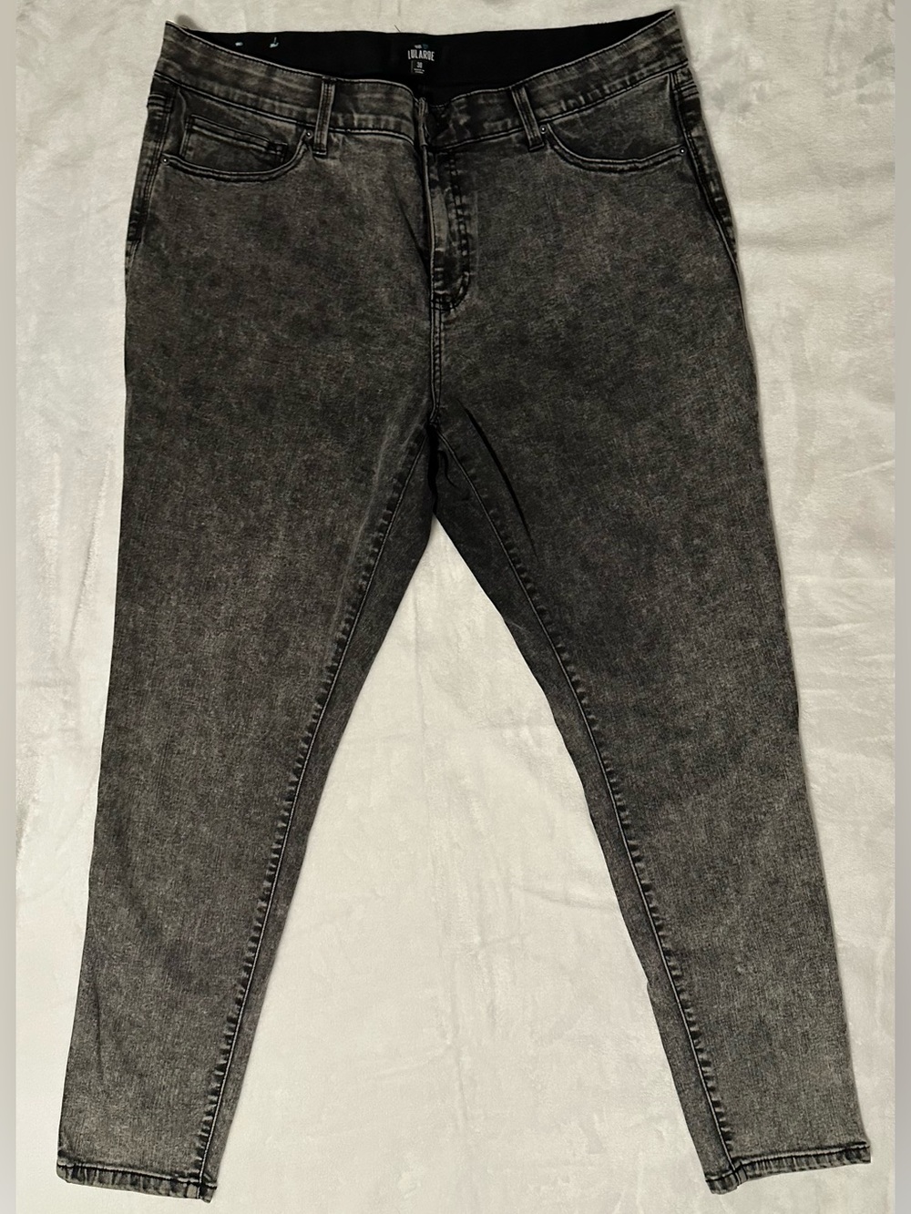 Size 38 LuLaroe Black Acid-Wash Women’s Jeans